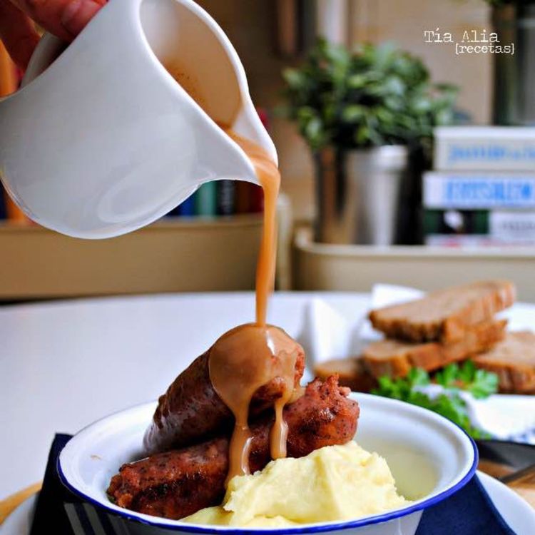 cover art for BANGERS AND MASH. RECETA TRADICIONAL BRITÁNICA