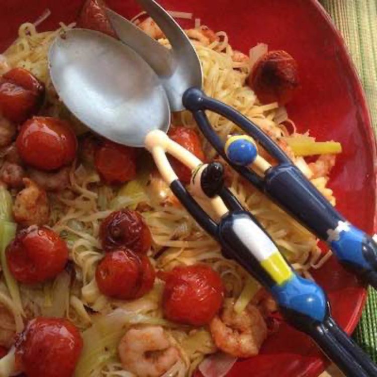 cover art for Linguini con puerros, cherrys y gambas
