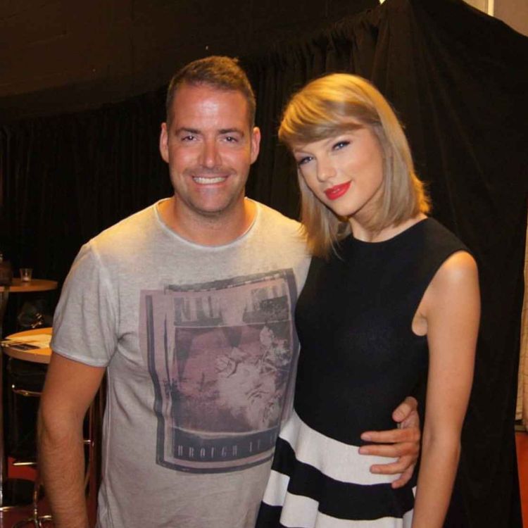 cover art for WaveGoodbyeSayHello - E2  Andy Shier chats to Johnny Hates Jazz and Wave's Tony Shepherd