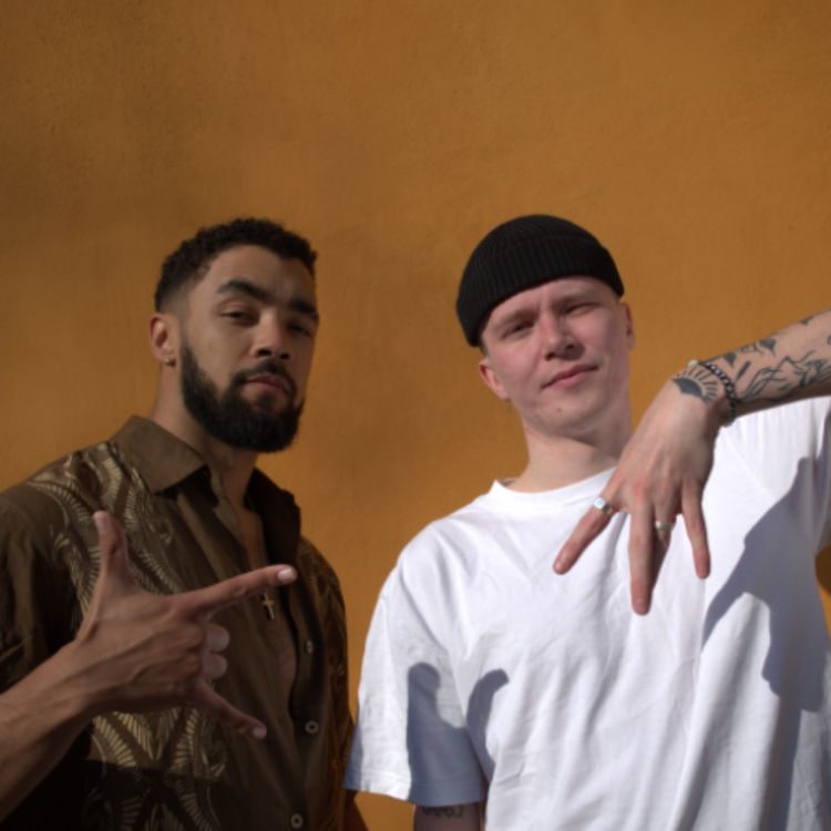 cover art for Vad som blev fel i Bachelorette & klockspels-anakondan