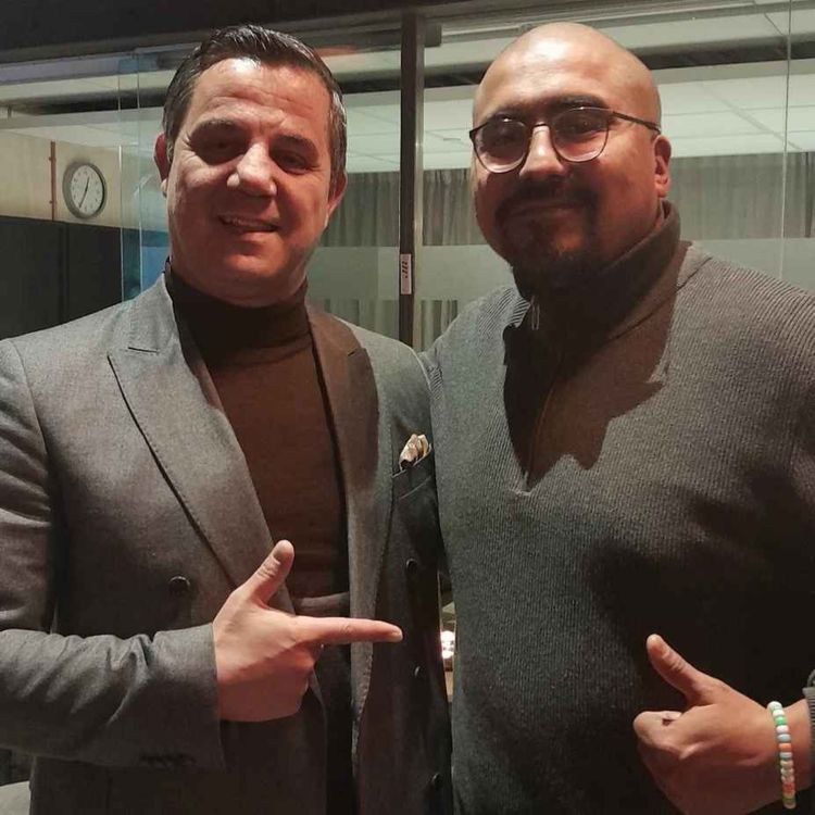 cover art for "Hopp är en jätteliten viskning som säger till dig "inte än, res dig upp" - Salah Haghgo