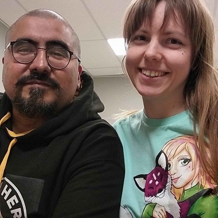 cover art for "Man går runt i en cosplay dräkt" - LinKeyla