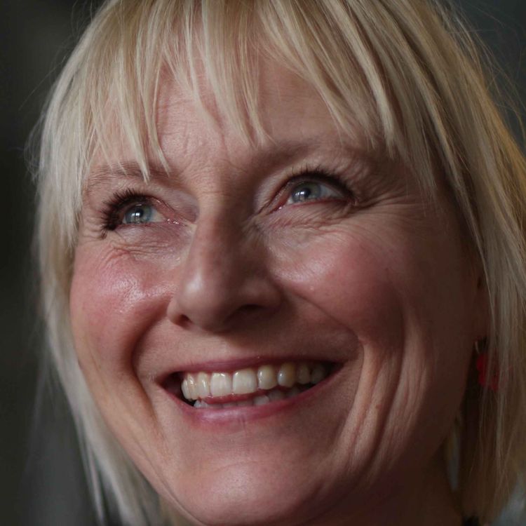 cover art for Trude Sletteland - Hvorfor hun flytter til Gambia