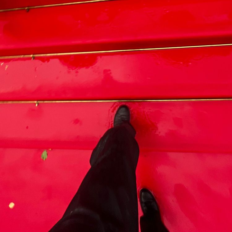 cover art for 2025 - Jour 5 : La pluie et ma première soirée