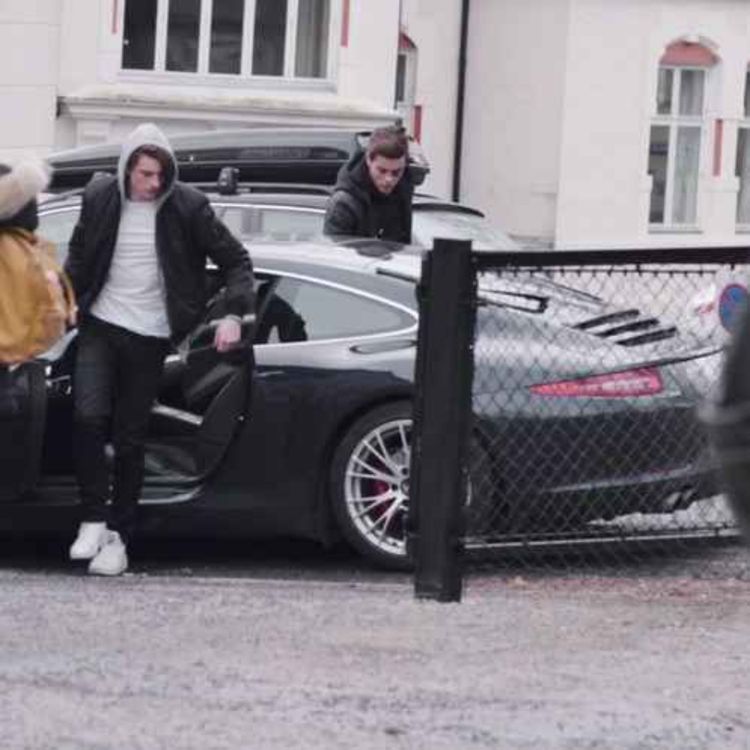 cover art for Vi havarerer 4 biler på en uke - Franske biler blir nå for sexy - debatt om bilmerkenes bestselgere gjennom tidene (Stor oversikt)