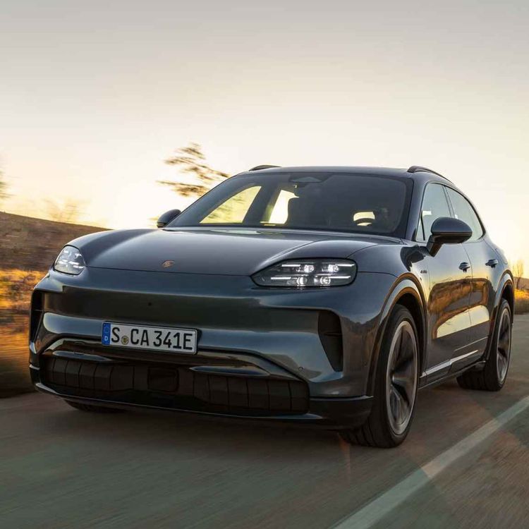cover art for Ny Porsche Cayenne - Funker det elektrisk og hva skjer med bruktprisen på Taycan, Macan og Cayenne?