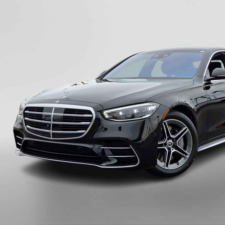 cover art for Vil du ha Model S eller sexrobot? - Er ny S-klasse fortsatt boss? Jeep-kaos på finn.no