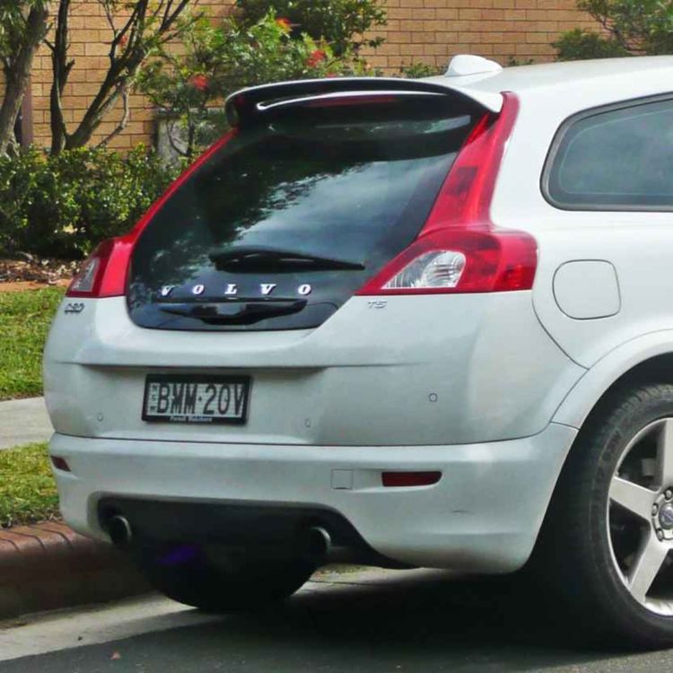 cover art for BB: Kan du kjøpe bil av familie? Hvilken bil var kul og ble døll? Hvilken bil var døll og er nå kul?