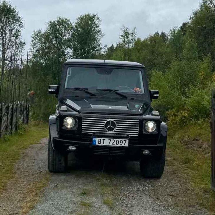 cover art for BB: Hvor mye bråker en G55 AMG uten eksos? - Lytter kjøper rå bil etter våre råd - Beste kule familie-SUV til halv mill 