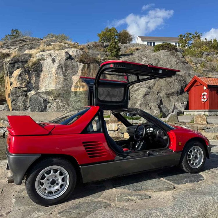 cover art for 10 siste: Enorme, kule pickuper - Måkevinge biler med turbo - Alpina 750i - Fiat Uno 