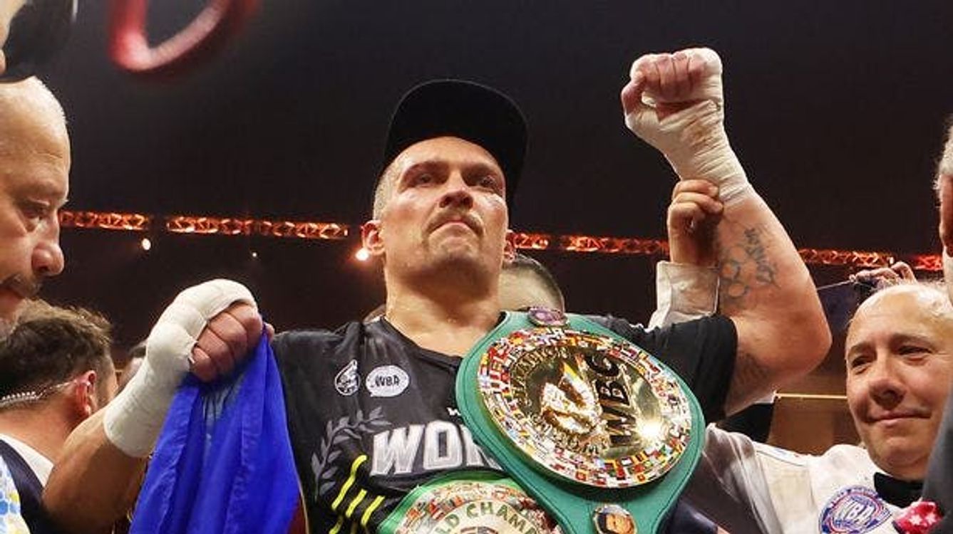 cover art for BOXING REVIEW: Oleksandr Usyk is the best Heavyweight of this generation