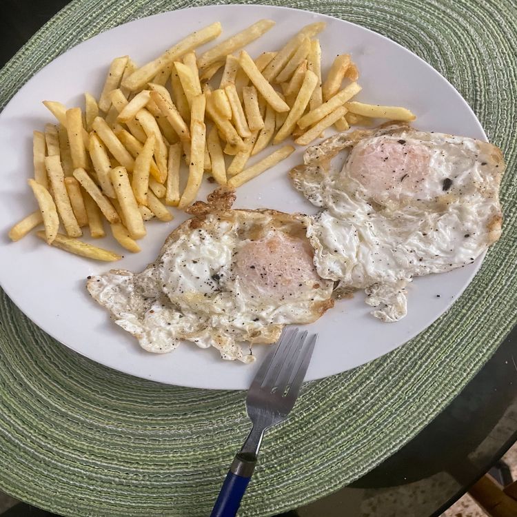 cover art for Huevos Fritos con papas fritas