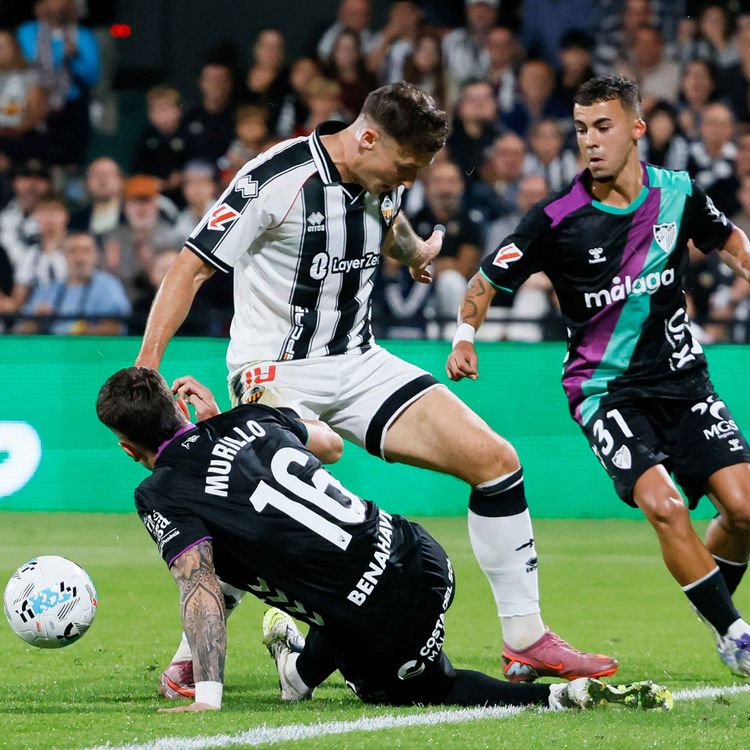 cover art for Retransmisión CD Castellón - Málaga CF (2-1)