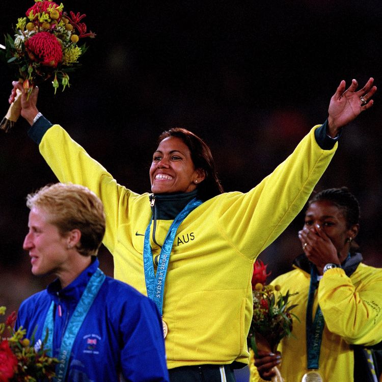 cover art for Bonus Episode - Cathy Freeman - interview with 2000 Olympic's 400m champion 