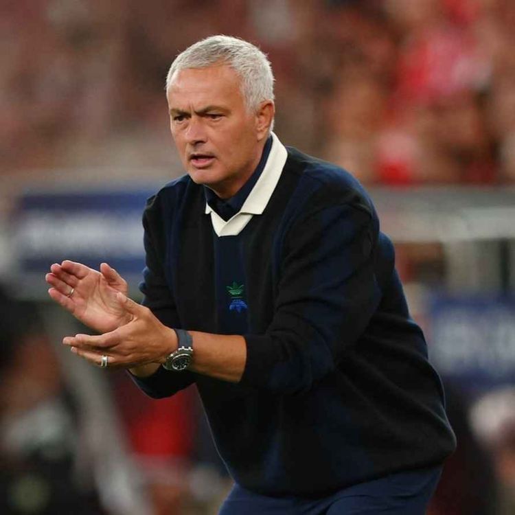 cover art for L'incredibile ritorno di Mourinho al Real