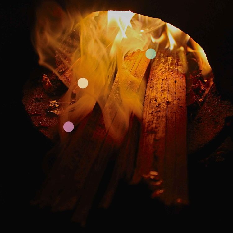 cover art for 心地よい薪ストーブのヒュッゲな炎