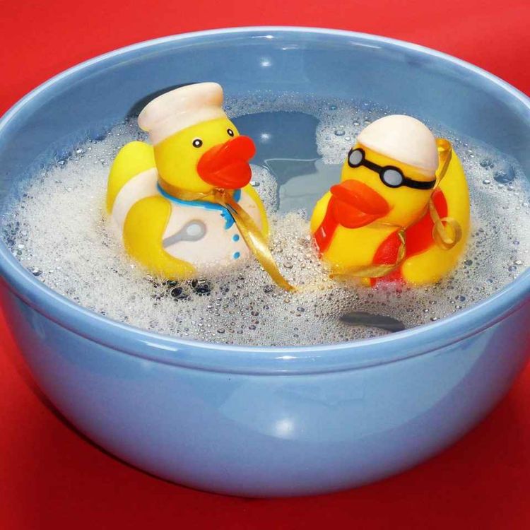 cover art for 13. 洗澡啦！ | Bathing Kids