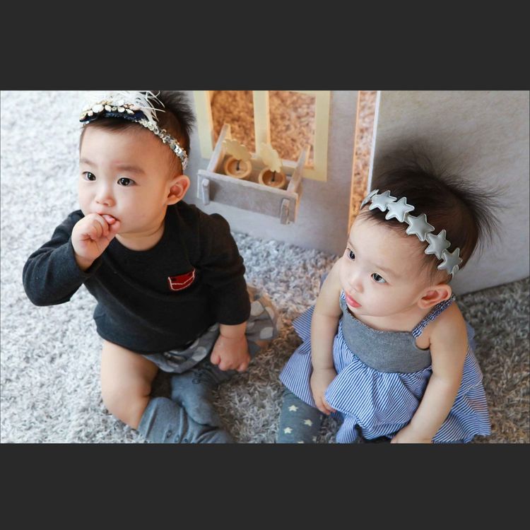 cover art for 71. 双胞胎去上学啦 | Twins Enter Daycare