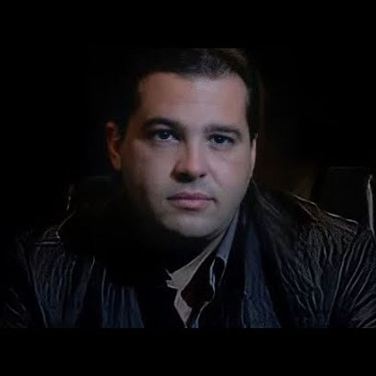 cover art for 75. El EMPRESARIO que se convirtió en ASESINO OBSESIÓN, DINERO y PODER - Historía Criminal 👁