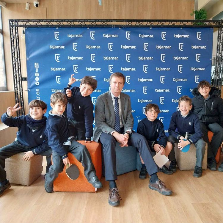 cover art for Entrevista a Luis Arenal sobre "Las Humanidades".