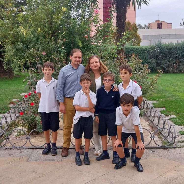 cover art for Entrevista a Beatriz Zorzo y Antonio Martín, profesores y padres de Tajamar.