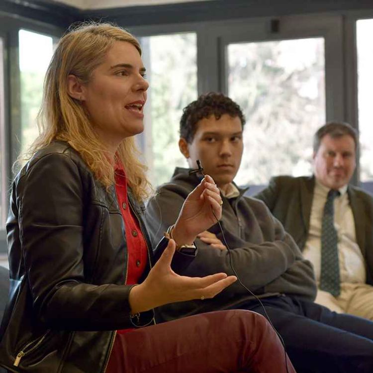 cover art for Coloquio de Leire Navaridas con alumnos de Bachillerato sobre el trauma postaborto