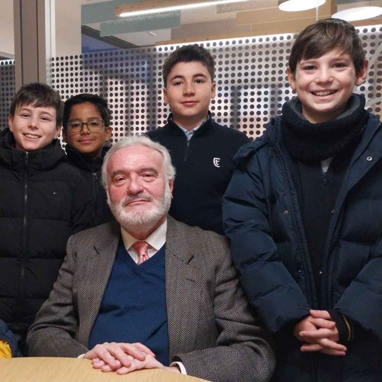 cover art for Entrevista a Alfredo Abad