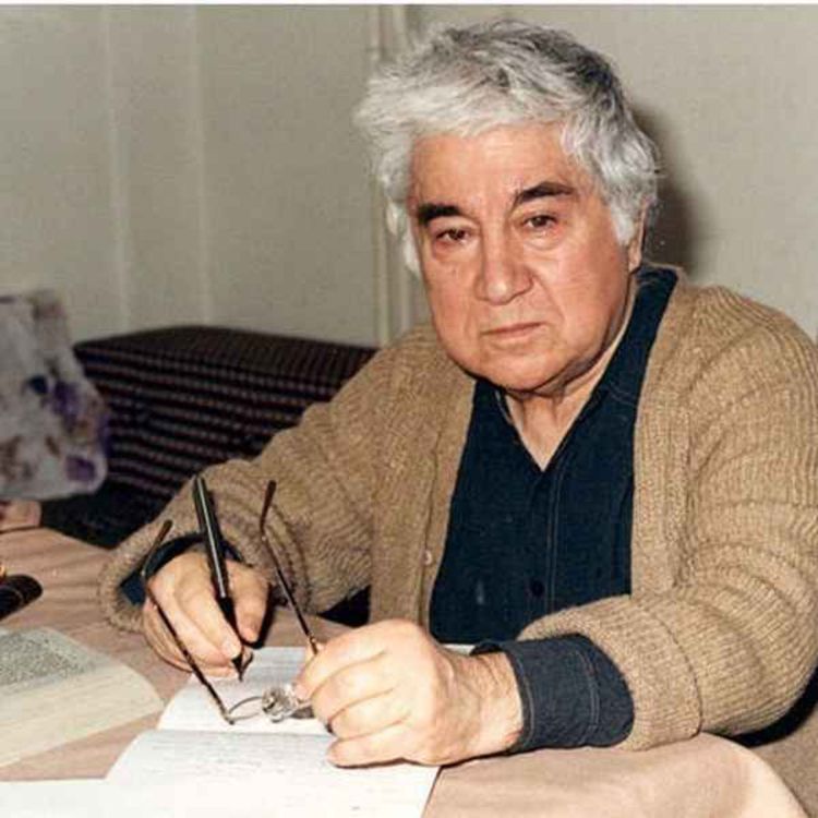 cover art for  مرور کتاب - گلچینی از نوشته‌های عزیز - نویسنده طنز ترکیه ای 