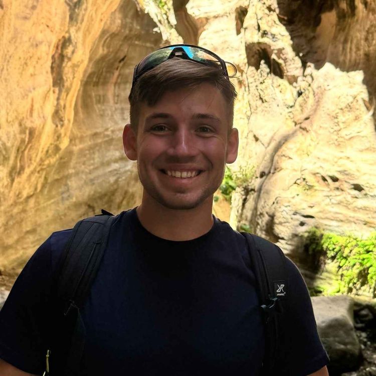 cover art for Komplicera inte tron