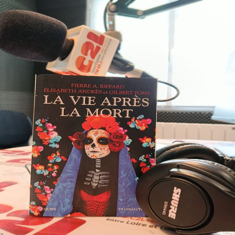 cover art for Des Voix à Lire _ Les invités du marchand de cercueils - Pouchkine