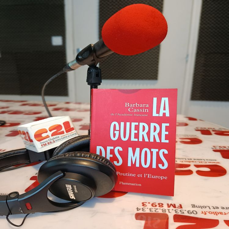 cover art for Des Voix à Lire - La Guerre des mots. Barbara Cassin