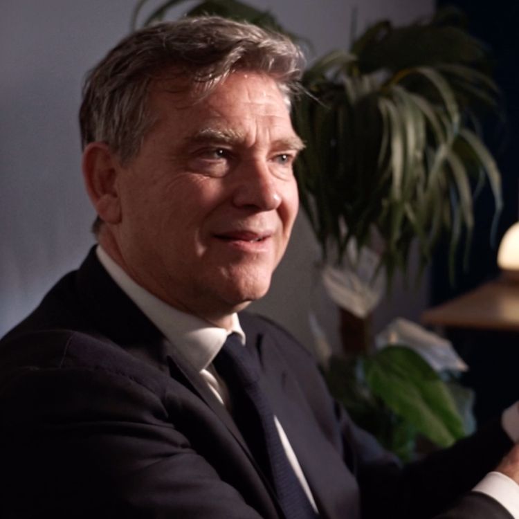 cover art for ALSTOM, CHINE, USA : Montebourg balance tout sur la trahison de la France