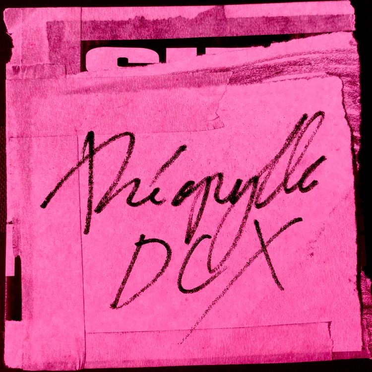 cover art for Théophylle Dcx :  « La musique était un refuge de ce qui se passait en dehors de la chambre »