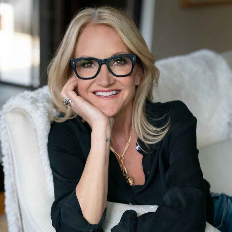 cover art for How To Take Control Of Your Mind & Live A Happier Life - Mel Robbins