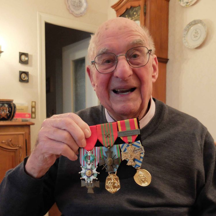 cover art for « J’ai bu du champagne d’Hitler ! » : l’incroyable récit de Serge Finot, ancien de la 2e DB