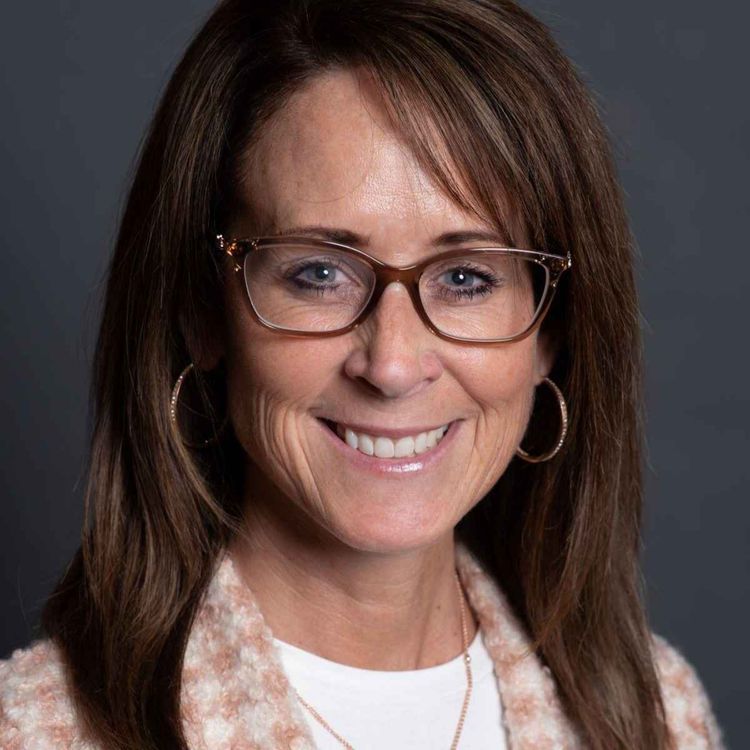 cover art for Hits 95.5 Interviews: Carey Smith-Dewey