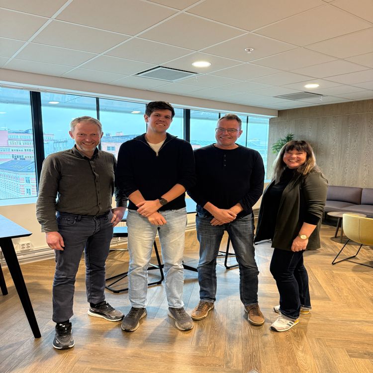 cover art for Når gården skal bytte hender