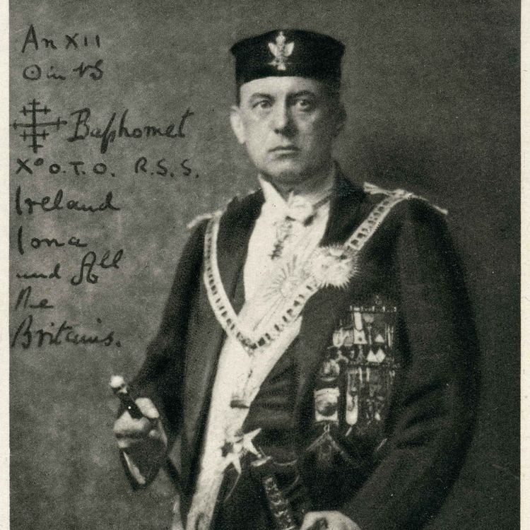 cover art for 105. Aleister Crowley – Sex, droger och svart magi