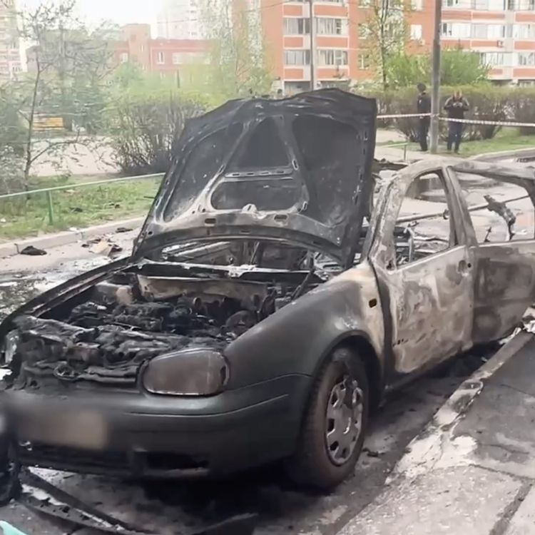 cover art for Бомба в Москві вбила російського генерала, а Трамп сказав Путіну: «Володимире, зупинись»