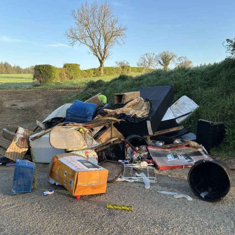 cover art for Local Councillor Calls for Action Following Spate of Incidents on Louth/Meath Border - 27/04/2026