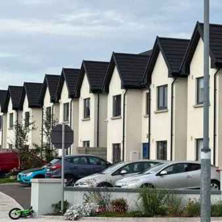 cover art for Local Councillor Raises Concerns Over Housing List Wait Times in Dundalk - 15/05/2026