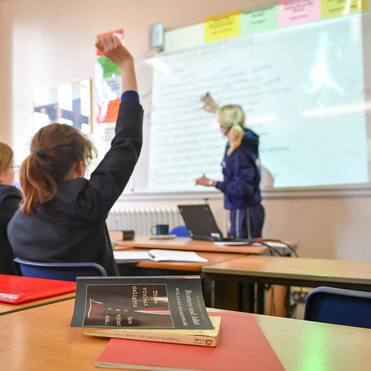 cover art for Over 2,000 Meath Children in Classes of 30 or More - 11/08/2026