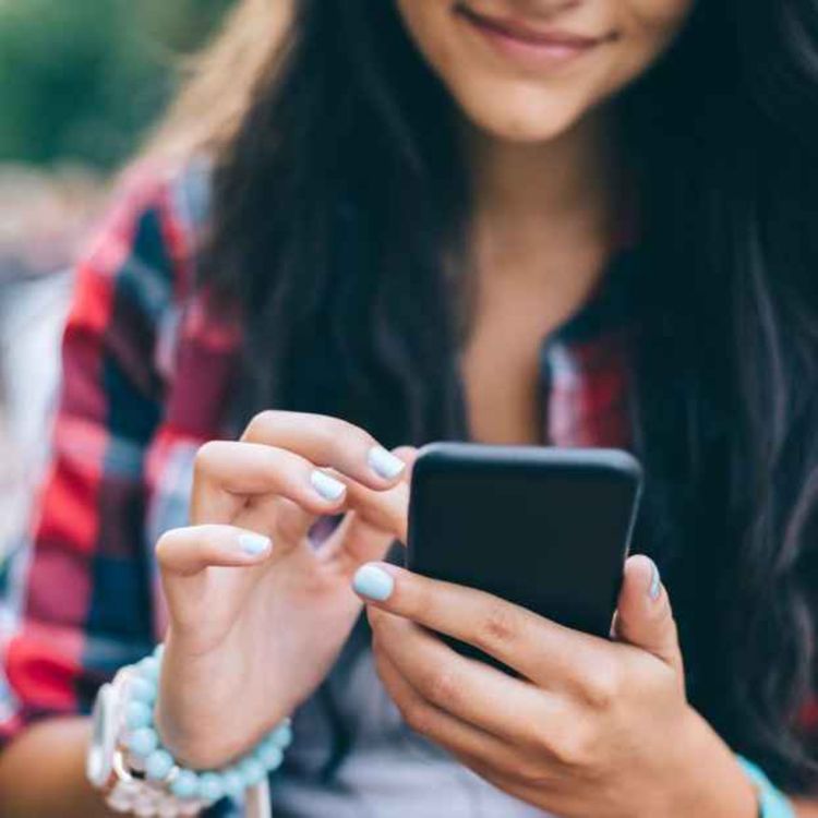 cover art for Can Ireland Switch Off? Families Urged to Ditch Their Devices for 24 Hours - 16/10/2026