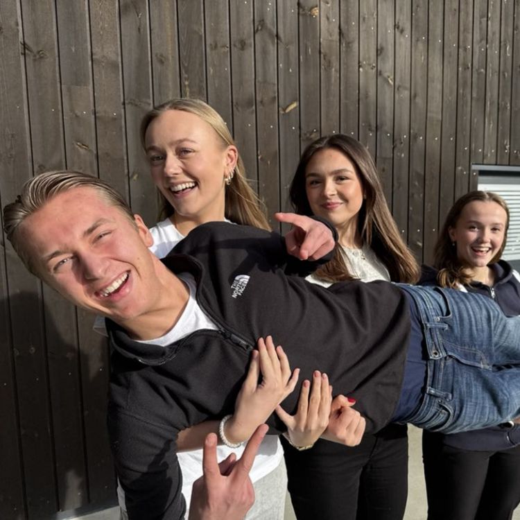 cover art for #10 Helseangst