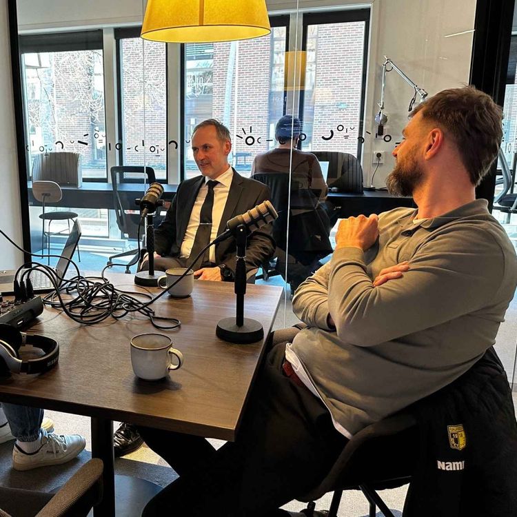 cover art for Hva skal til for å lykkes - med Gard Tekrø Rolid og daglig leder i Raufoss Fotball, Mats Thyli.