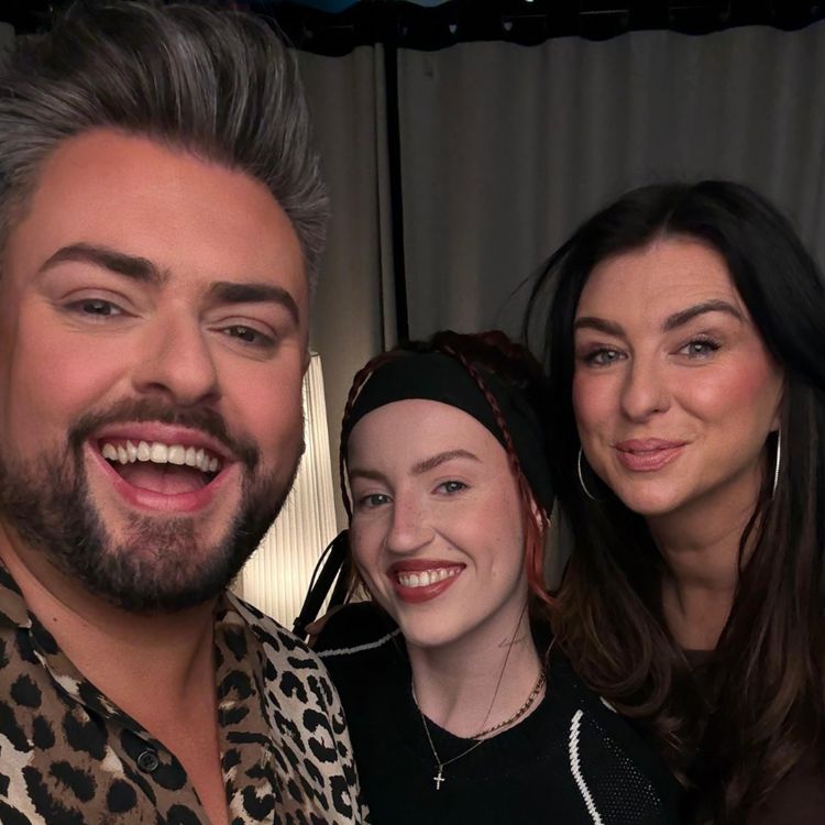 cover art for The perfect mascara, fashion that hurts, and making KASH an Irish beauty trailblazer with Keilidh Cashell 