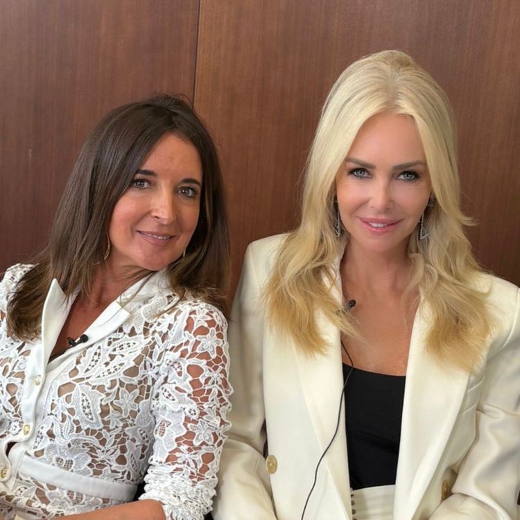 cover art for Amanda Caroline Cronin: Real Housewives of London, Make-Up Fails and Social Anxiety