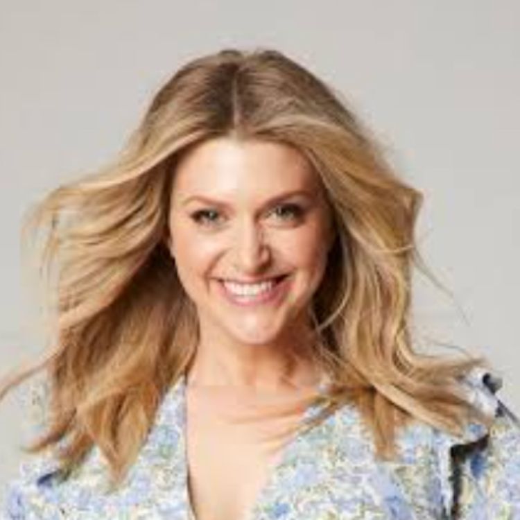 cover art for Anna Williamson: Show Up As The Best Version Of Yourself