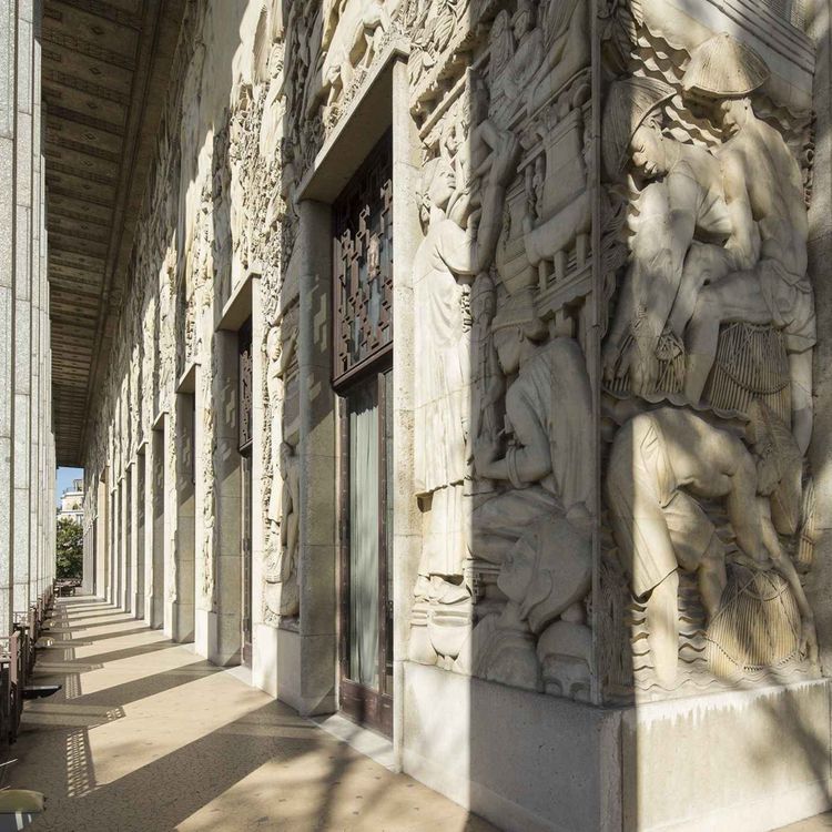 cover art for 2. Le bas-relief