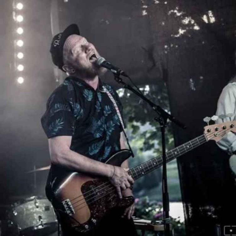 cover art for Overrasket over hvor Gud jobber